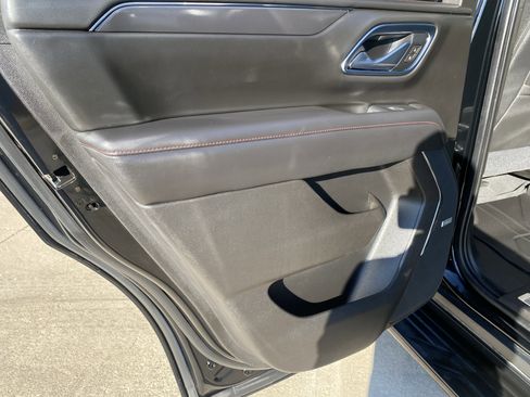 Used 2021 Chevrolet Tahoe RST w/ Luxury Package image 11