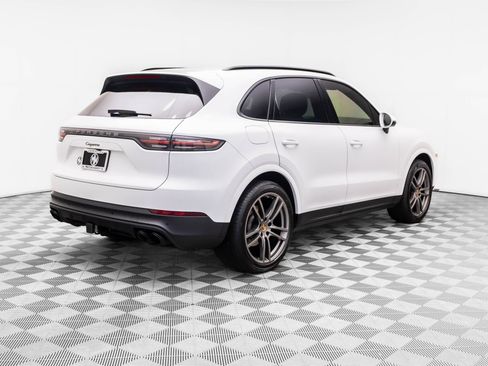 Used 2022 Porsche Cayenne Platinum Edition AWD/4WD image 8