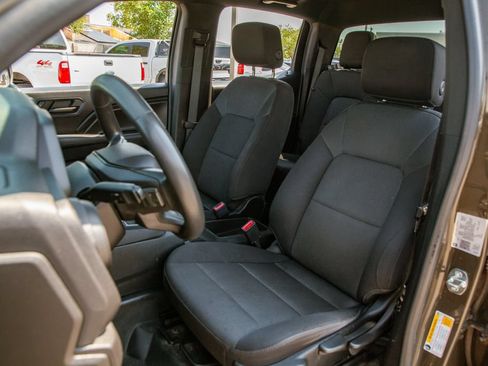 Used 2023 Chevrolet Colorado W/T RWD image 13