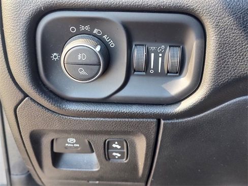 Certified 2020 RAM 1500 Laramie image 27