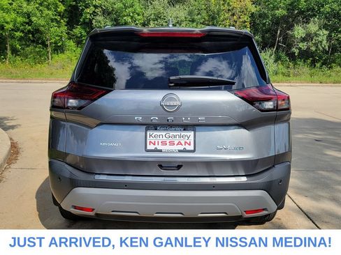 Certified 2023 Nissan Rogue SV w/ SV Premium B Package AWD/4WD image 4