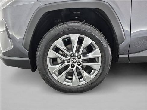 Used 2023 Toyota RAV4 XLE Premium FWD image 28