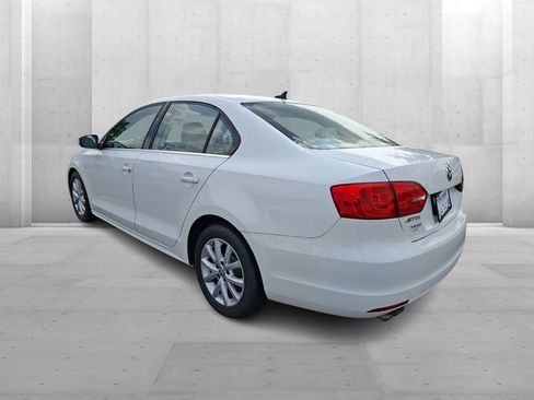 Used 2013 Volkswagen Jetta SE FWD image 4