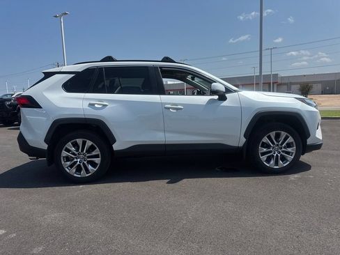 Used 2024 Toyota RAV4 XLE Premium FWD image 9