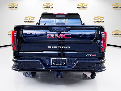 Used 2024 GMC Sierra 2500 AT4 w/ Technology Package image 6