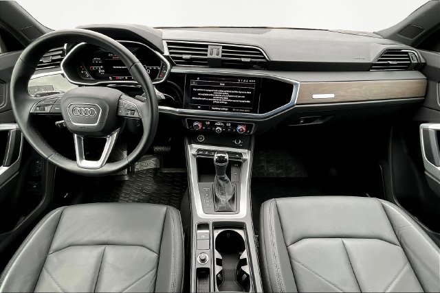 Used 2022 Audi Q3 2.0T Premium Plus w/ Premium Plus Package AWD/4WD image 13