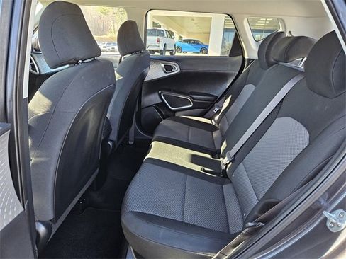 Used 2022 Kia Soul LX w/ Technology Package image 9