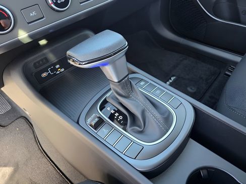 New 2026 Hyundai Kona SE AWD/4WD image 19