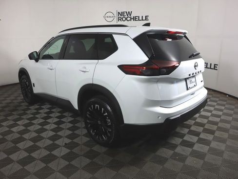 New 2026 Nissan Rogue SV image 7