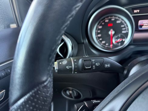 Used 2019 Mercedes-Benz GLA 250 4MATIC image 23