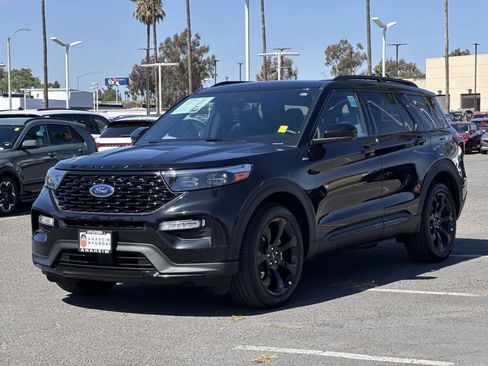 Used 2024 Ford Explorer ST-Line w/ Class IV Trailer Tow Package image 6