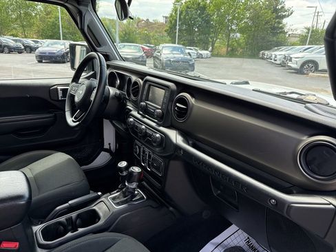 Used 2018 Jeep Wrangler Unlimited Sport S AWD/4WD image 28