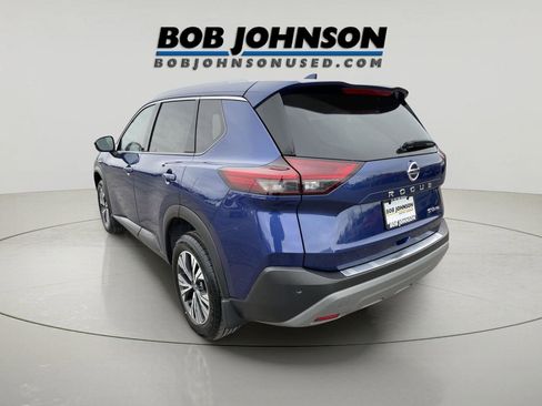 Used 2021 Nissan Rogue SV w/ Premium Package image 5