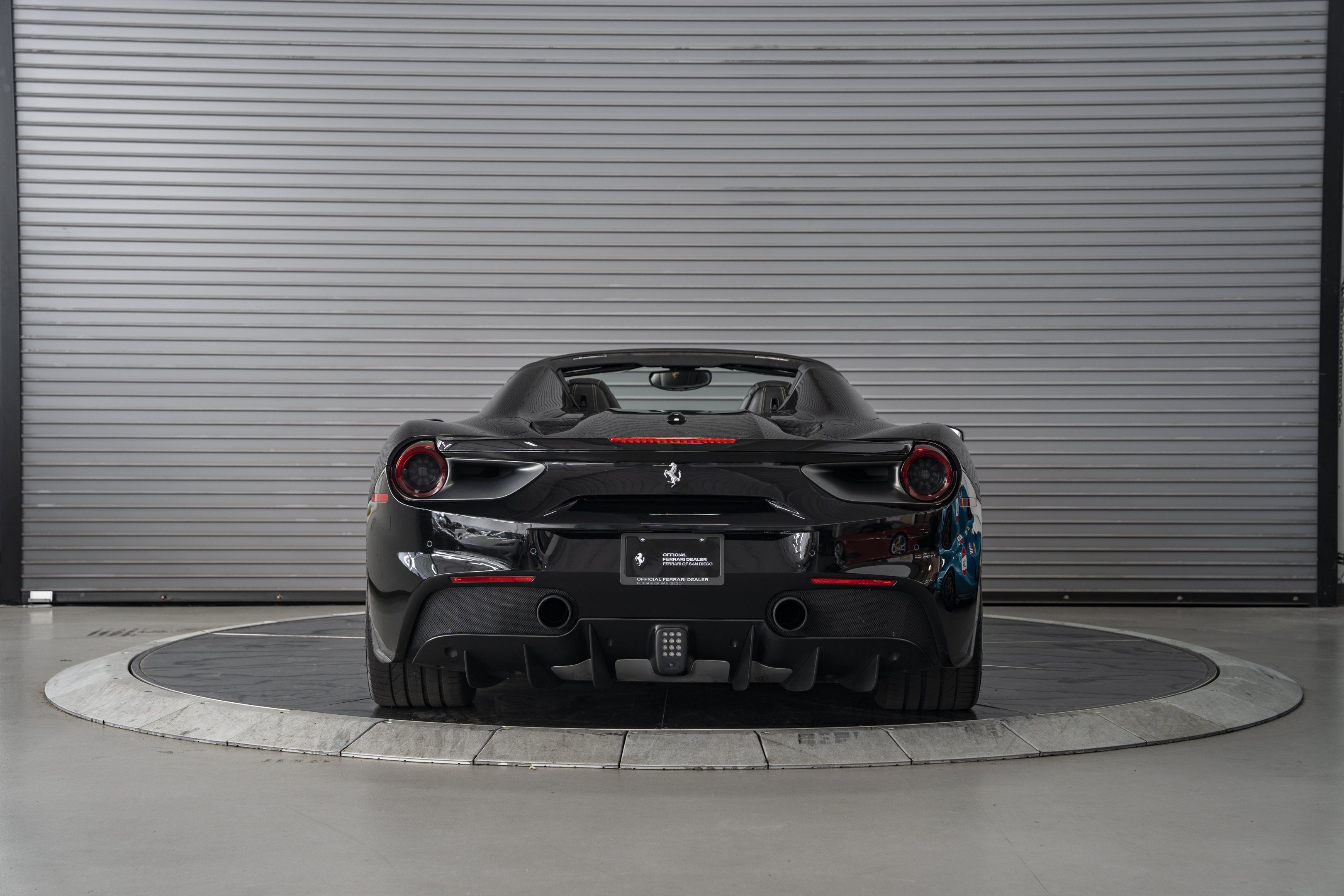 Used 2018 Ferrari 488 Spider RWD image 4