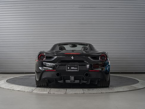 Certified 2018 Ferrari 488 Spider RWD image 4