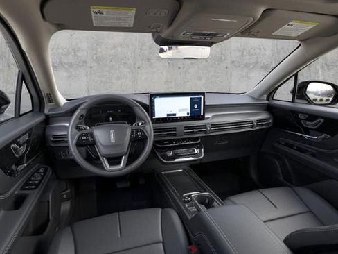 New 2026 Lincoln Corsair Premiere image 9