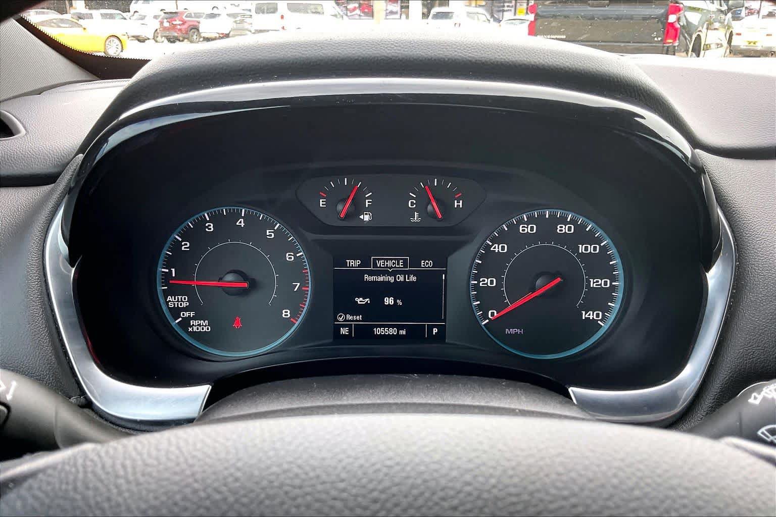 Used 2022 Chevrolet Traverse LT FWD image 24