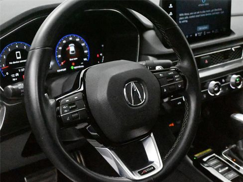 Used 2024 Acura Integra A-Spec image 9