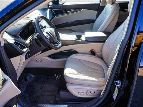 Used 2016 Lincoln MKX Reserve w/ Technology Package image 12