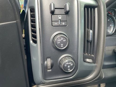Used 2016 Chevrolet Silverado 1500 LTZ Z71 w/ LTZ Plus Package AWD/4WD image 8