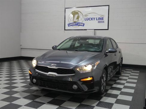 Used 2019 Kia Forte LXS image 4
