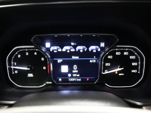 Used 2021 GMC Yukon XL Denali AWD/4WD image 13