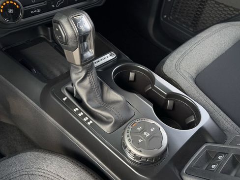 New 2025 Ford Bronco Base image 45