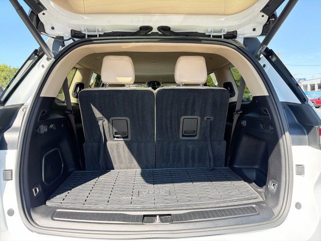 Used 2021 Jeep Grand Cherokee L Limited RWD image 27