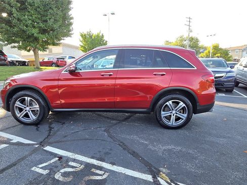 Used 2017 Mercedes-Benz GLC 300 4MATIC image 41