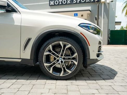 Used 2023 BMW X5 xDrive40i w/ Parking Assistance Package AWD/4WD image 35