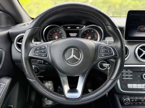 Used 2018 Mercedes-Benz CLA 250 image 25