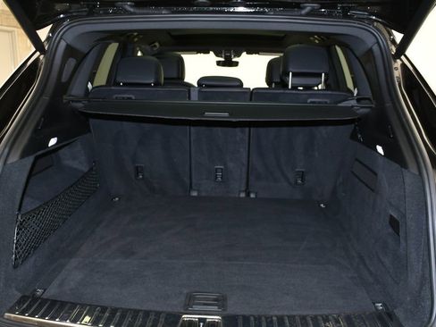 Certified 2023 Porsche Cayenne Platinum Edition AWD/4WD image 21