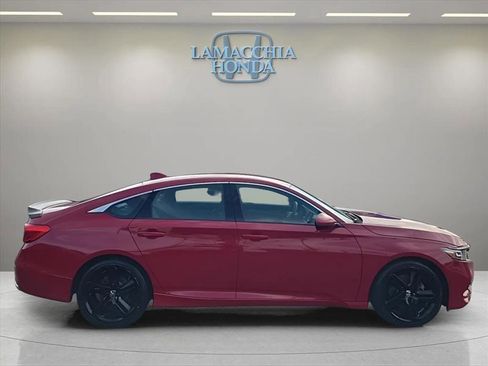 Used 2018 Honda Accord Sport image 6