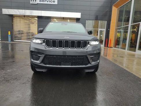 New 2026 Jeep Grand Cherokee Laredo X AWD/4WD image 9