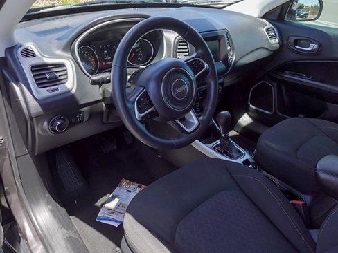 Used 2019 Jeep Compass Sport FWD image 10