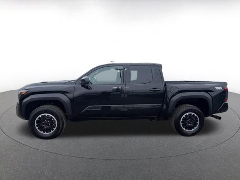 Used 2025 Toyota Tacoma TRD Off-Road image 9