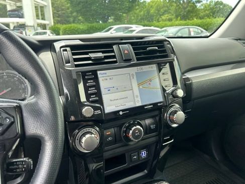 Used 2023 Toyota 4Runner TRD Off-Road Premium w/ Moonroof Package AWD/4WD image 25
