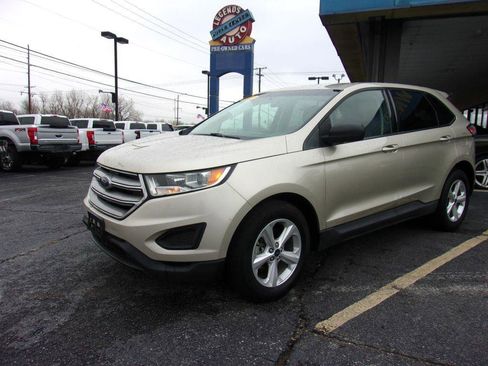 Used 2017 Ford Edge SE FWD image 1