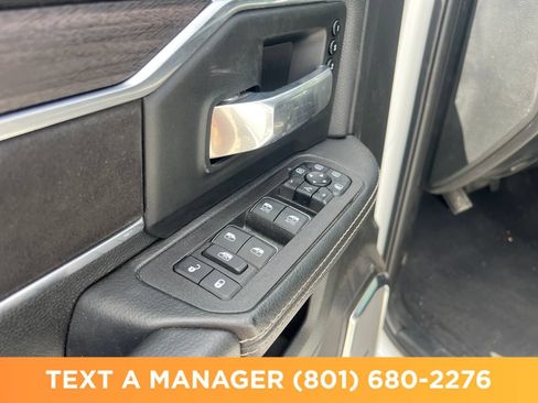 Used 2025 RAM 2500 Laramie AWD/4WD image 11