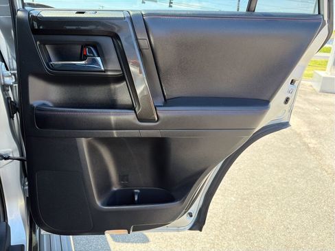 Used 2016 Toyota 4Runner Trail Premium image 17