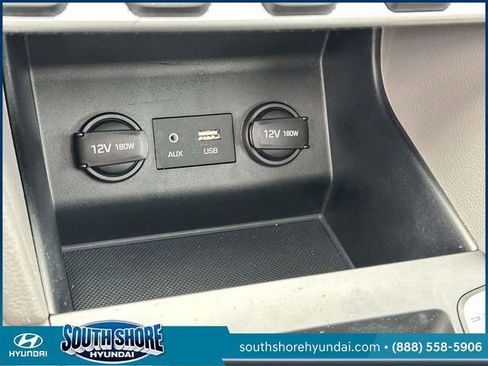 Used 2019 Hyundai Elantra Value Edition FWD image 31