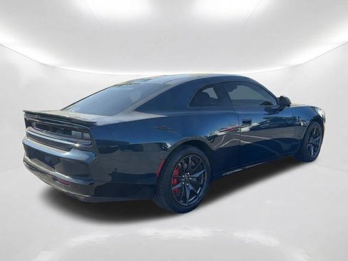 Used 2024 Dodge Charger Daytona Scat Pack w/ Plus Group AWD/4WD image 6