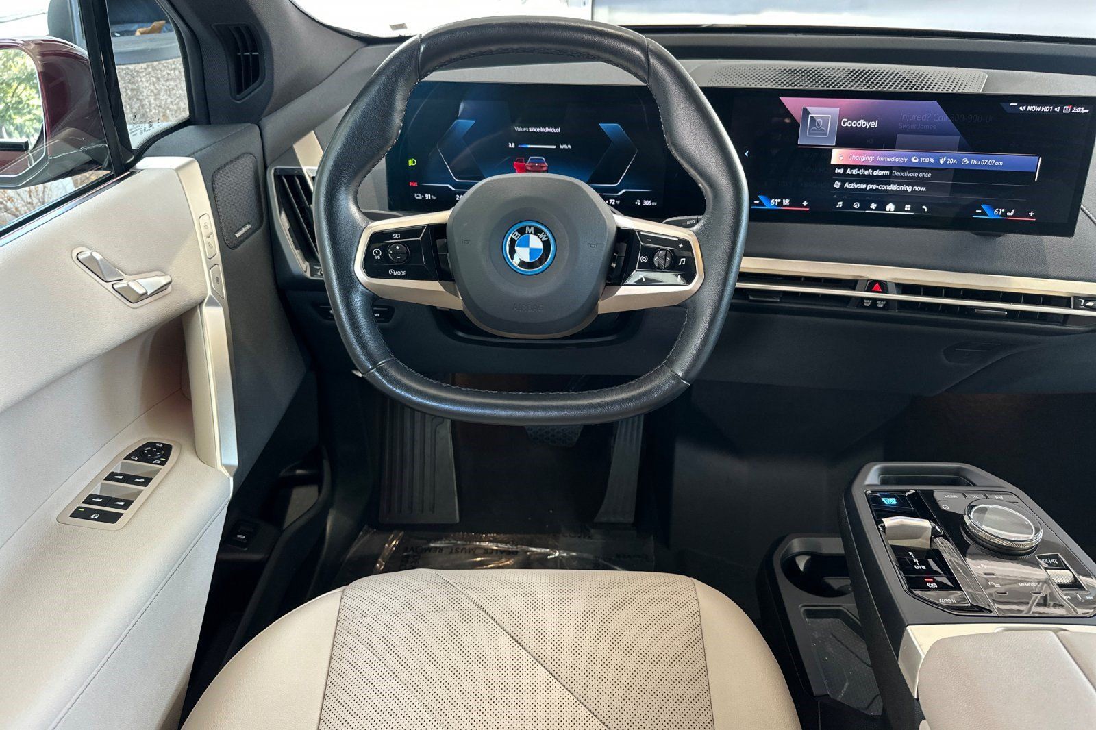 Used 2024 BMW iX xDrive50 w/ Sport Package AWD/4WD image 18