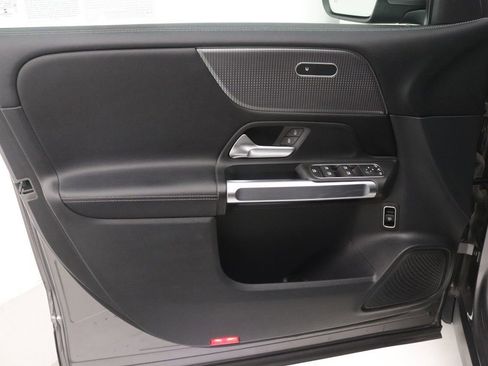 Certified 2022 Mercedes-Benz GLB 250 GLB 250 image 20