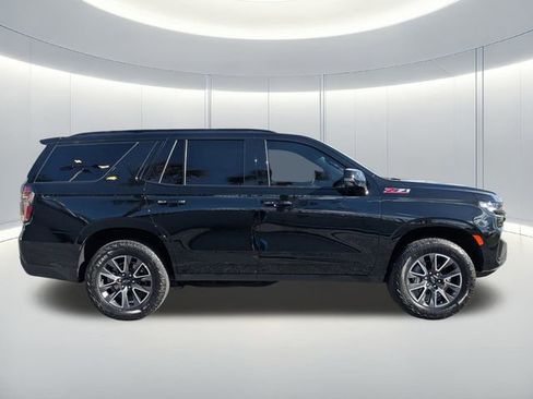 Used 2024 Chevrolet Tahoe Z71 w/ Luxury Package image 5