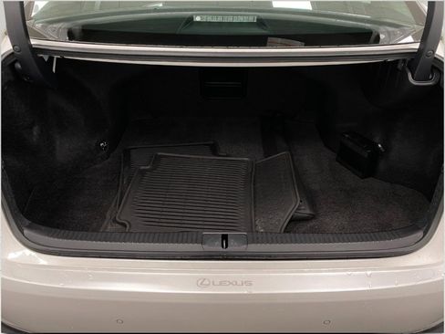 Used 2017 Lexus ES 350 w/ Luxury Package image 6