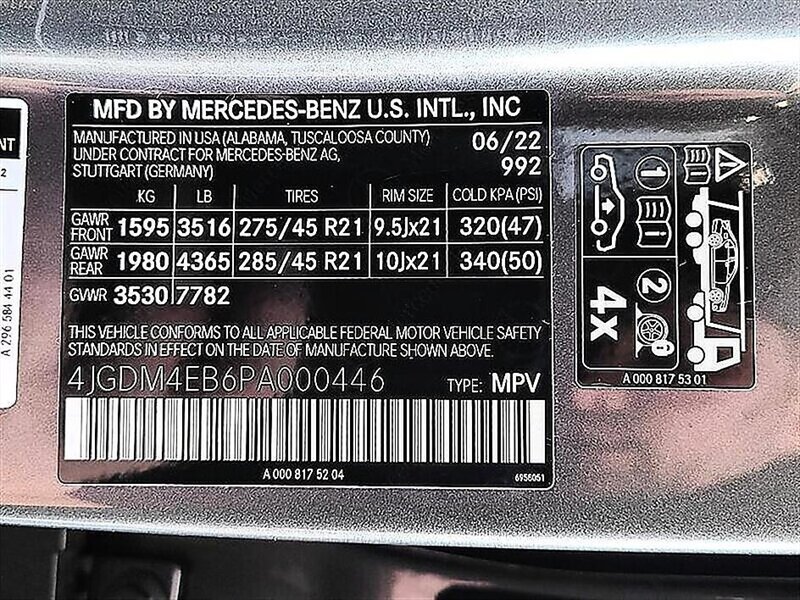 Used 2023 Mercedes-Benz EQS 580 4MATIC SUV image 28