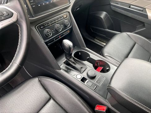 Used 2021 Volkswagen Atlas SE image 21