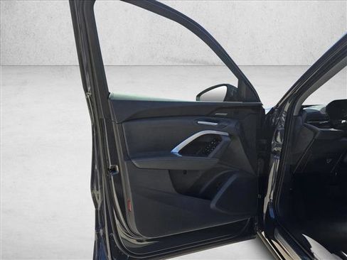 New 2025 Audi Q5 Prestige image 11