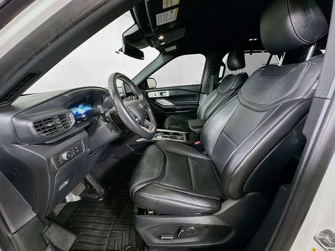 Used 2020 Ford Explorer ST w/ ST Street Pack AWD/4WD image 16